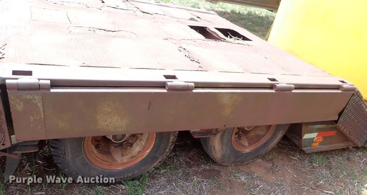 image for item DK4577 1979 Trail-Eze 5543-9000 double drop deck equipment trailer