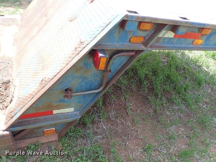image for item DK4577 1979 Trail-Eze 5543-9000 double drop deck equipment trailer