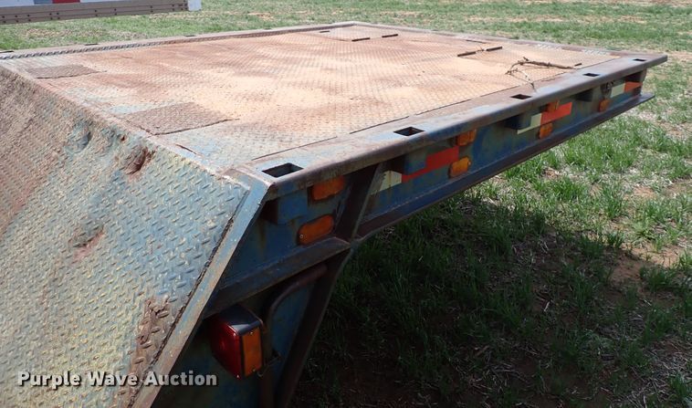 image for item DK4577 1979 Trail-Eze 5543-9000 double drop deck equipment trailer