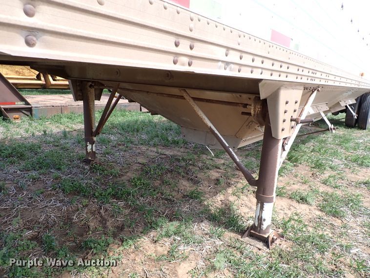 image for item DK4579 1982 Timpte grain trailer