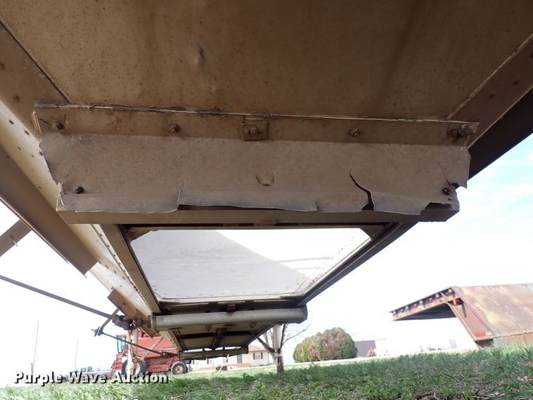 image for item DK4579 1982 Timpte grain trailer