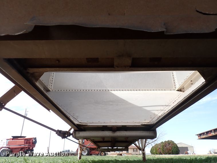 image for item DK4579 1982 Timpte grain trailer