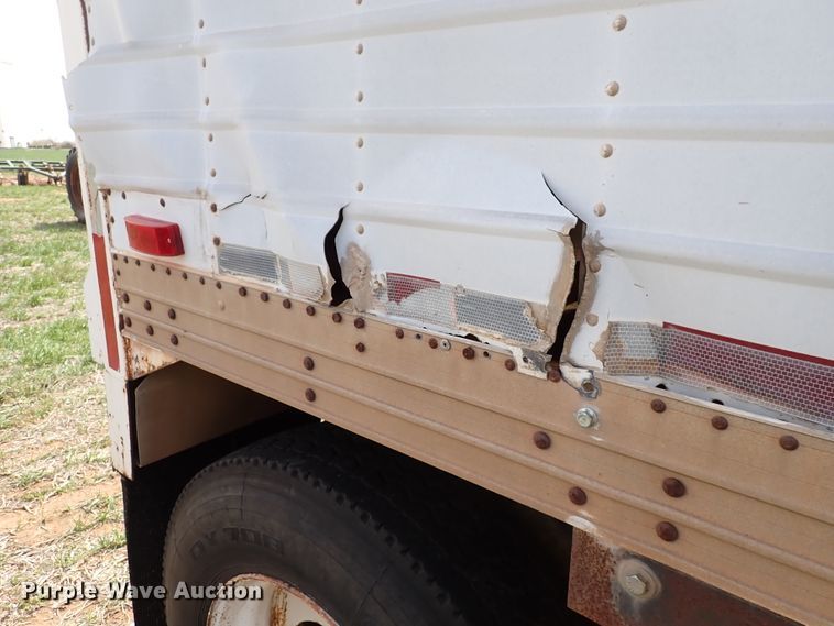 image for item DK4579 1982 Timpte grain trailer