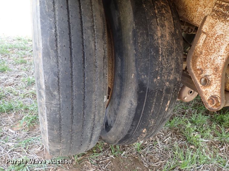 image for item DK4579 1982 Timpte grain trailer