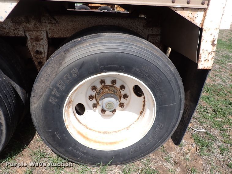 image for item DK4579 1982 Timpte grain trailer