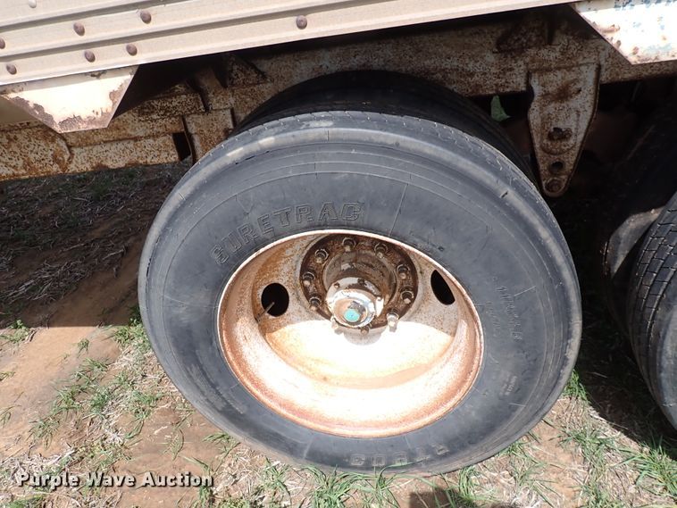 image for item DK4579 1982 Timpte grain trailer