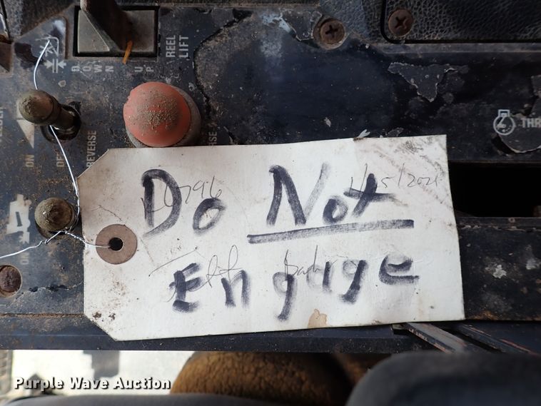 image for item DK4581 1993 Case IH 1688  combine