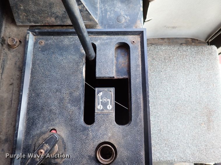 image for item DK4581 1993 Case IH 1688  combine