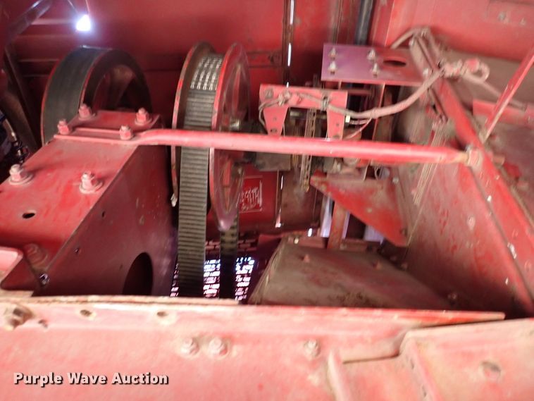 image for item DK4581 1993 Case IH 1688  combine