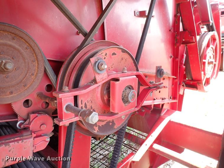 image for item DK4581 1993 Case IH 1688  combine