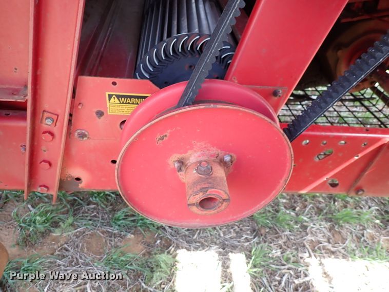 image for item DK4581 1993 Case IH 1688  combine