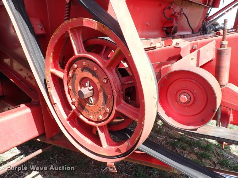 image for item DK4581 1993 Case IH 1688  combine