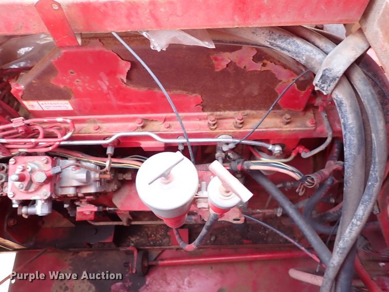 image for item DK4581 1993 Case IH 1688  combine