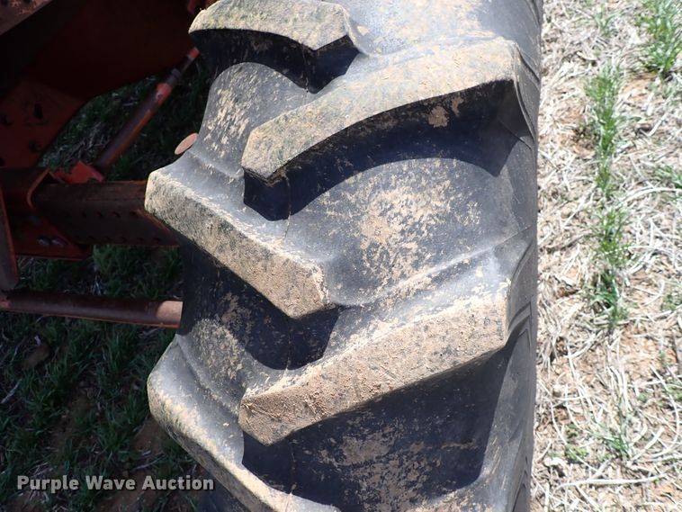 image for item DK4581 1993 Case IH 1688  combine