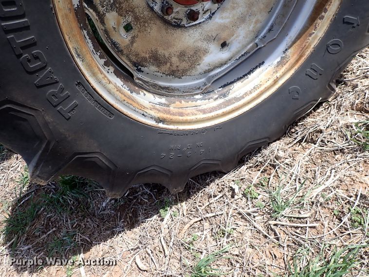 image for item DK4581 1993 Case IH 1688  combine