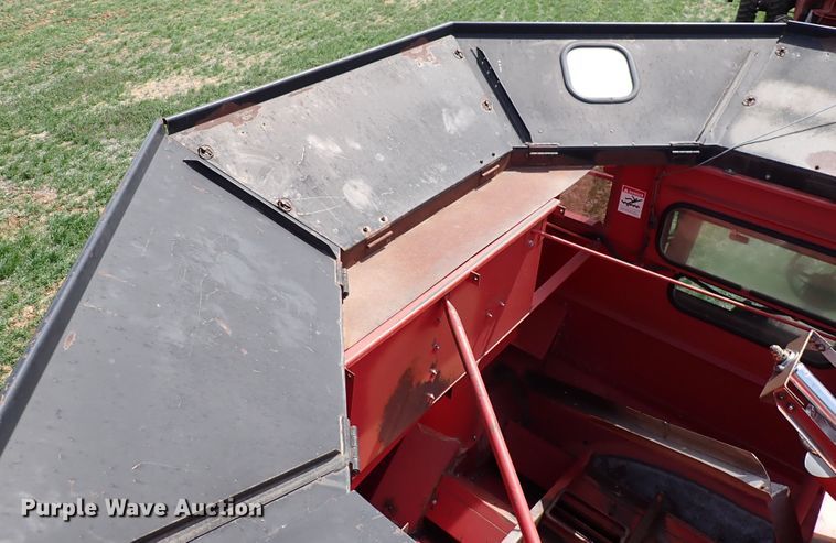 image for item DK4582 1998 Case IH 2388  Axial-Flow combine