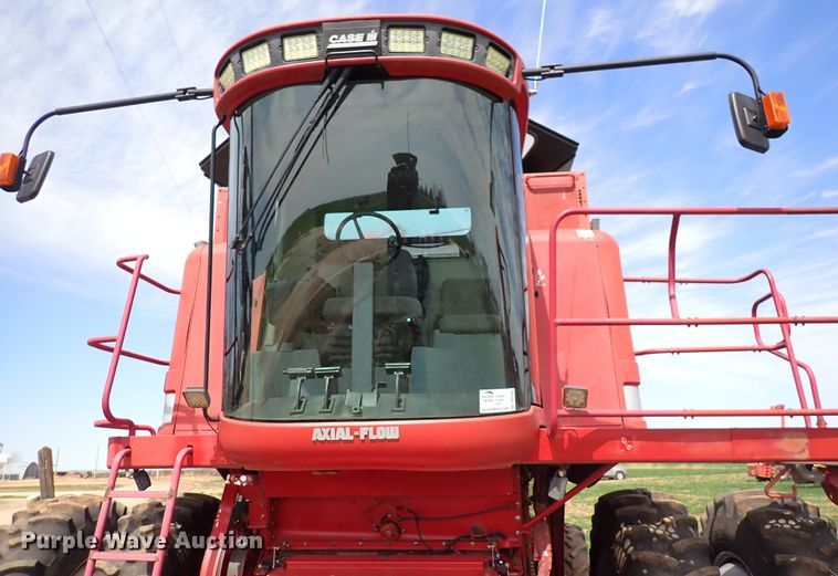 image for item DK4582 1998 Case IH 2388  Axial-Flow combine