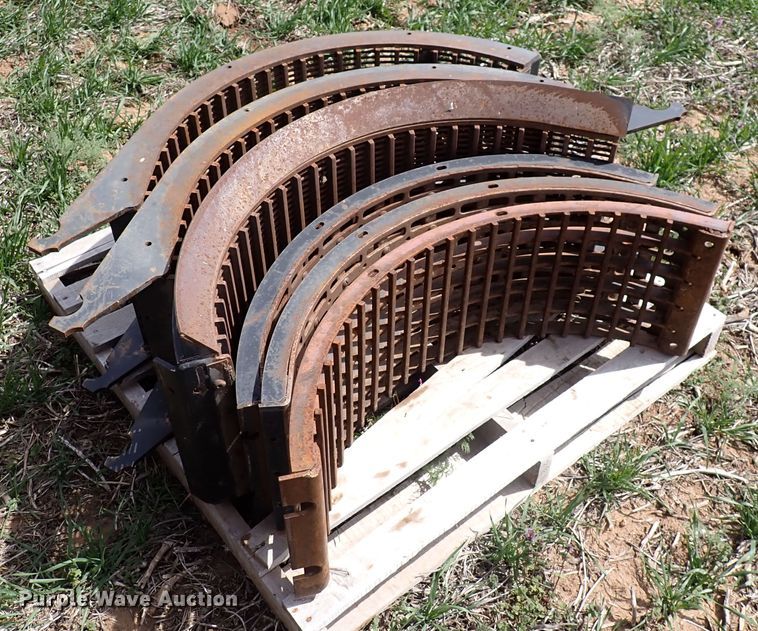 image for item DK4582 1998 Case IH 2388  Axial-Flow combine