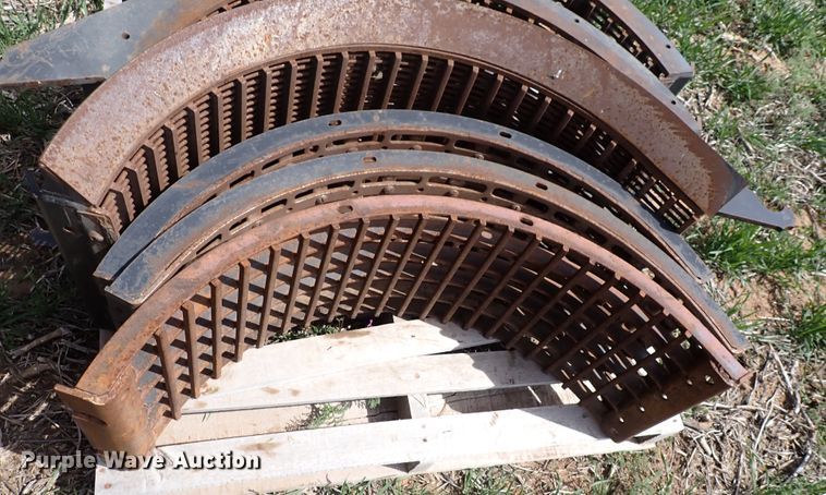 image for item DK4582 1998 Case IH 2388  Axial-Flow combine