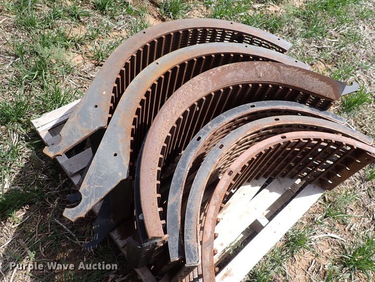 image for item DK4582 1998 Case IH 2388  Axial-Flow combine