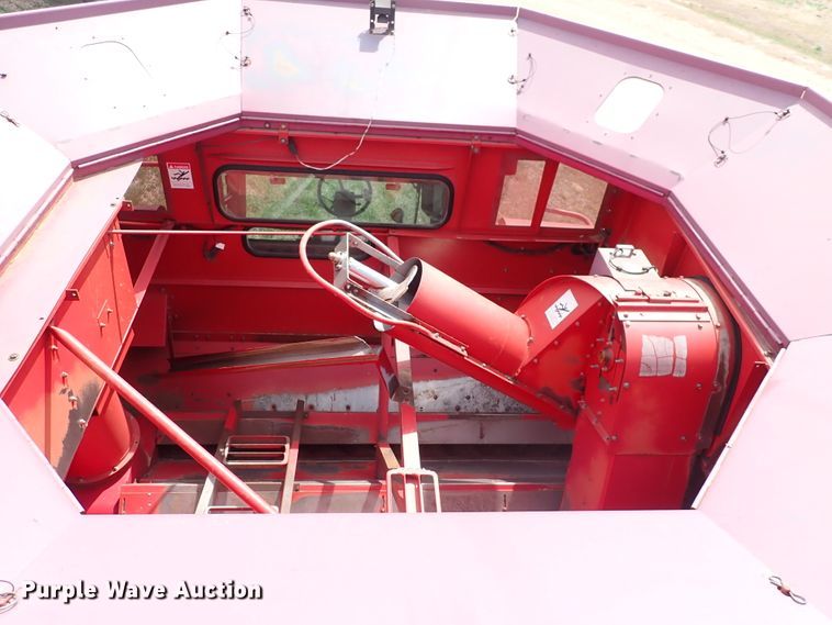 image for item DK4583 2001 Case IH 2388  combine