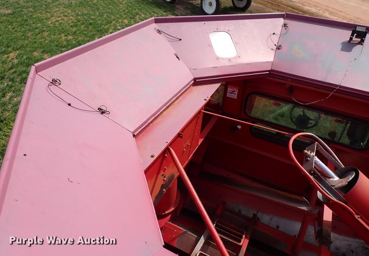 image for item DK4583 2001 Case IH 2388  combine