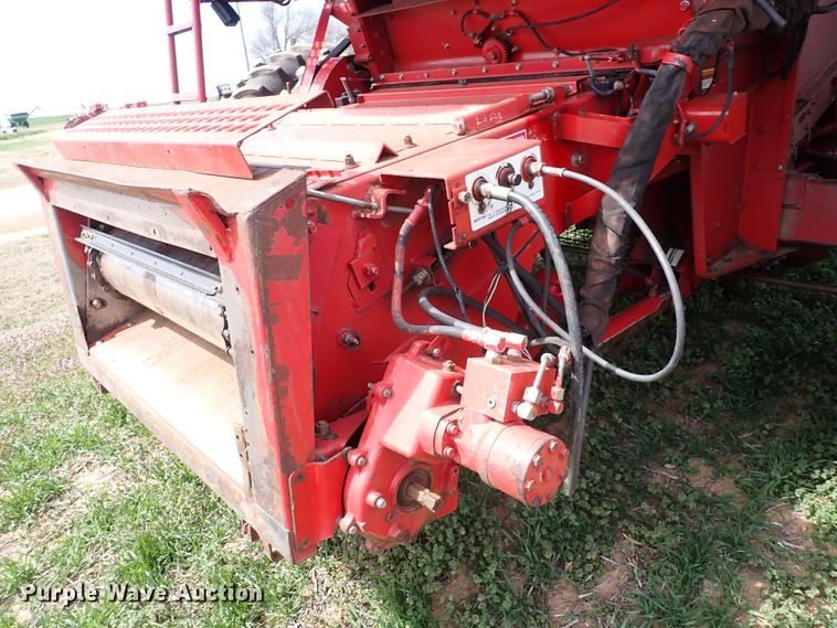 image for item DK4583 2001 Case IH 2388  combine