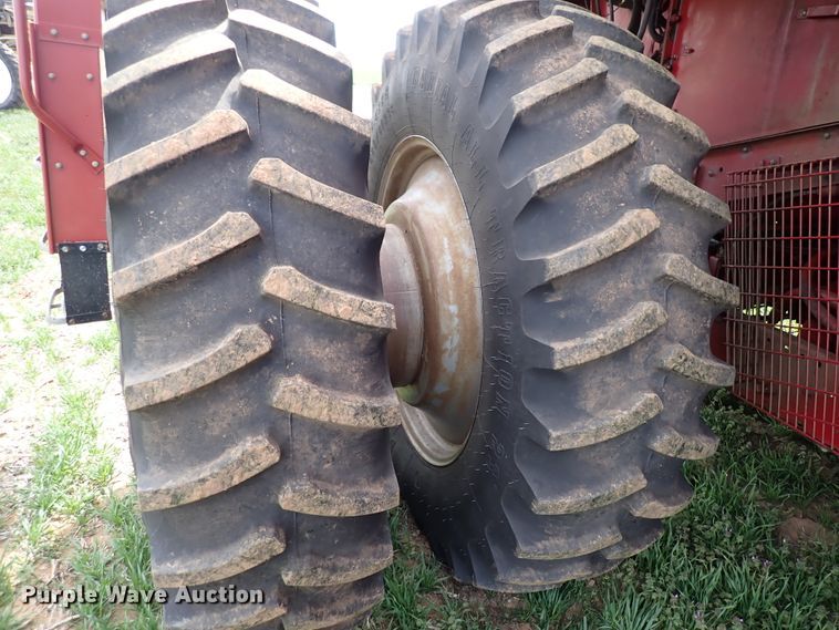 image for item DK4583 2001 Case IH 2388  combine