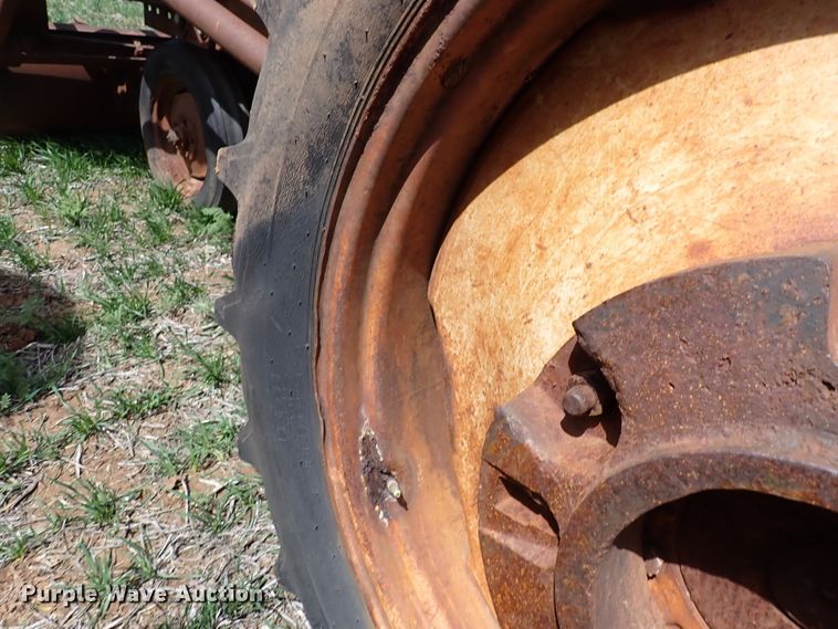 image for item DK4584 Massey-Ferguson 33  tractor