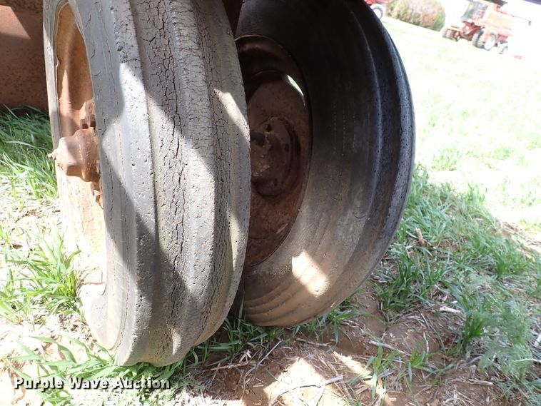 image for item DK4584 Massey-Ferguson 33  tractor