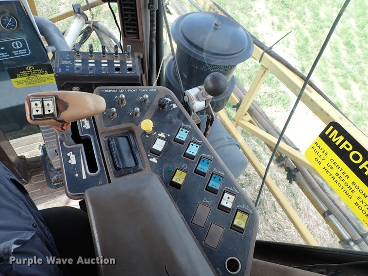 image for item DK4586 Ag-Chem RoGator 854  sprayer