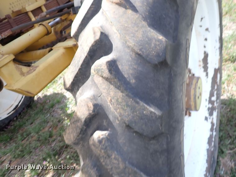 image for item DK4586 Ag-Chem RoGator 854  sprayer