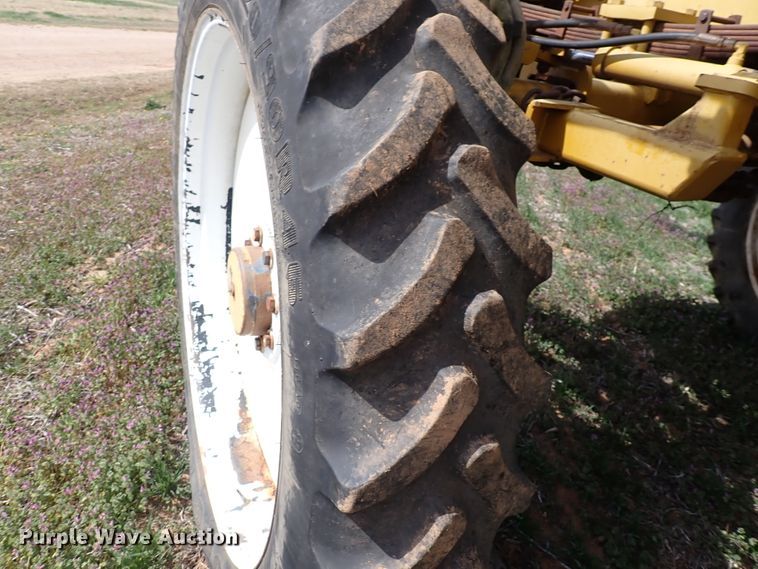 image for item DK4586 Ag-Chem RoGator 854  sprayer