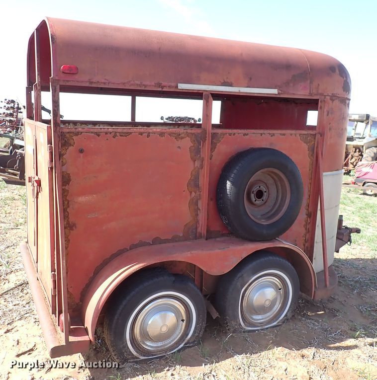 image for item DK4602 Schmitz BullMobile livestock trailer