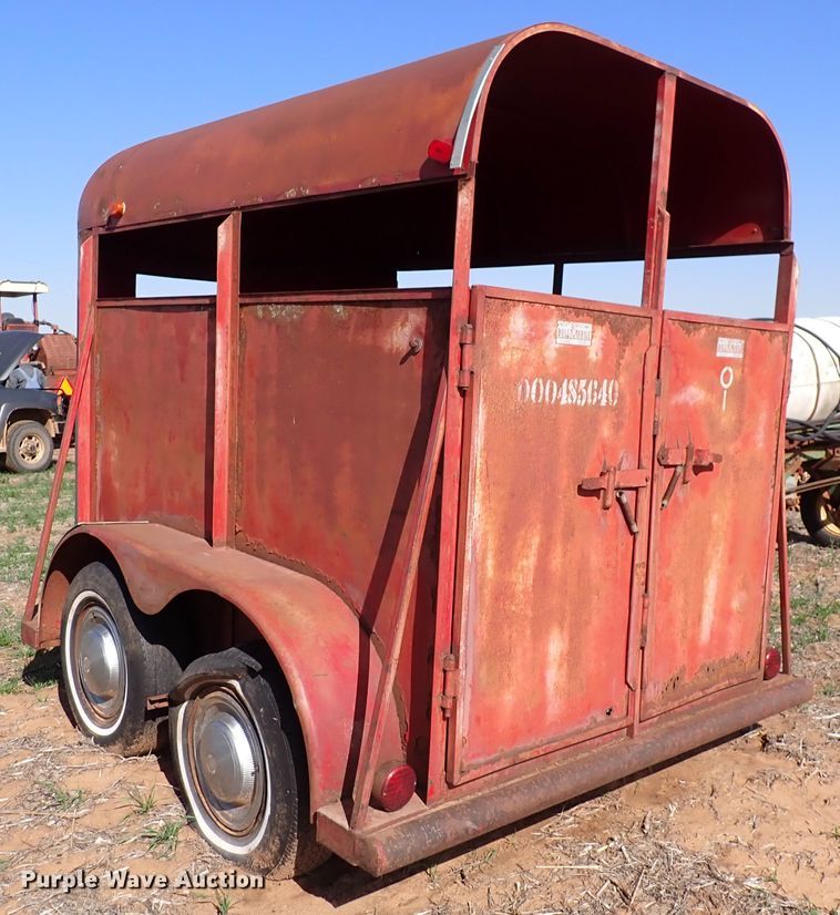 image for item DK4602 Schmitz BullMobile livestock trailer