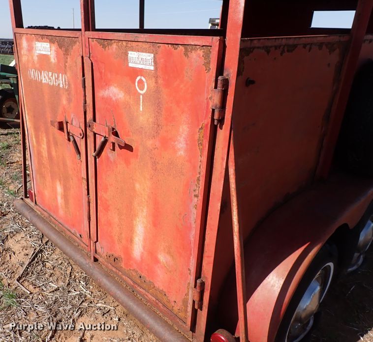 image for item DK4602 Schmitz BullMobile livestock trailer