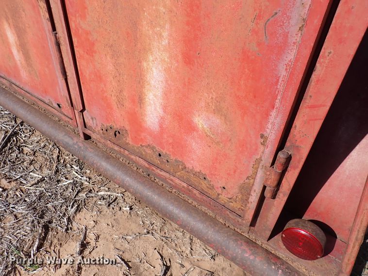 image for item DK4602 Schmitz BullMobile livestock trailer