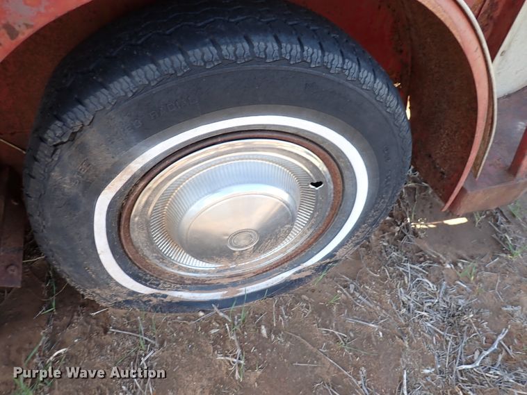 image for item DK4602 Schmitz BullMobile livestock trailer