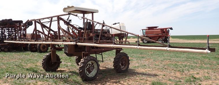 image for item DK4612 Hagie 473  Hi-Tractor Hi-Crop sprayer