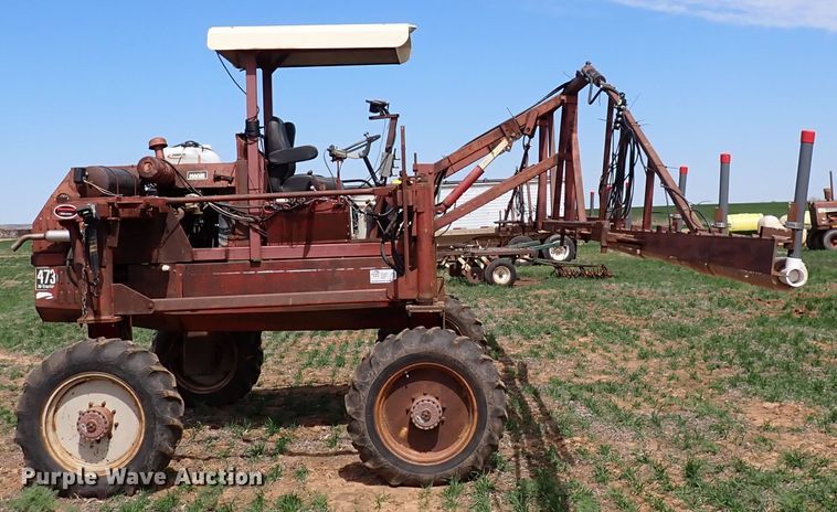 image for item DK4612 Hagie 473  Hi-Tractor Hi-Crop sprayer
