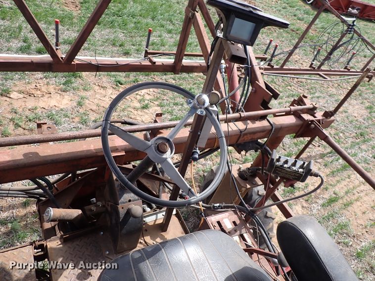 image for item DK4612 Hagie 473  Hi-Tractor Hi-Crop sprayer