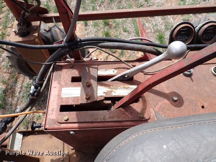 image for item DK4612 Hagie 473  Hi-Tractor Hi-Crop sprayer