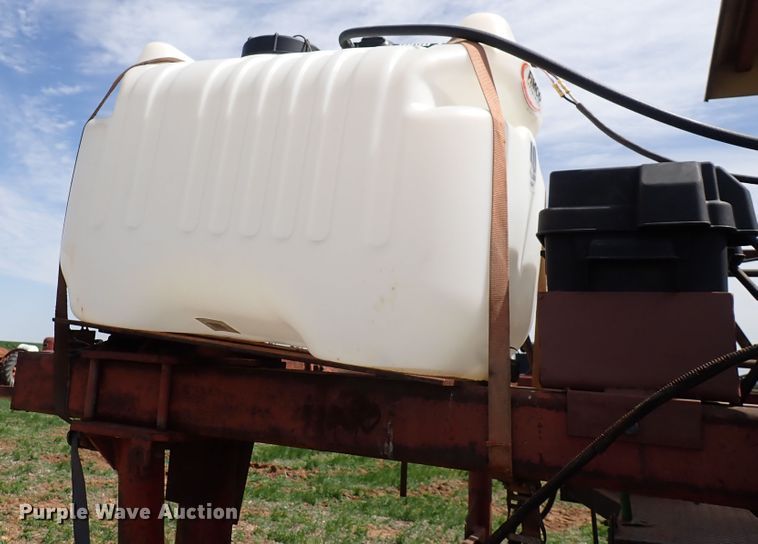 image for item DK4612 Hagie 473  Hi-Tractor Hi-Crop sprayer