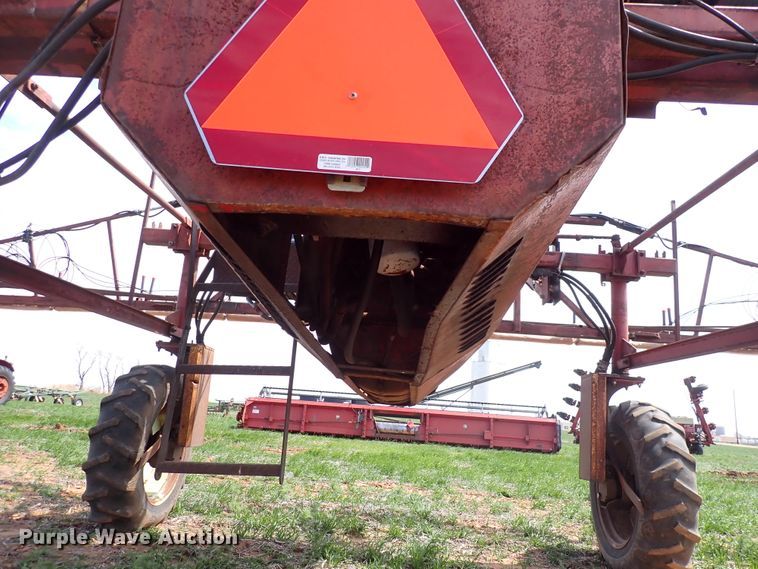 image for item DK4612 Hagie 473  Hi-Tractor Hi-Crop sprayer