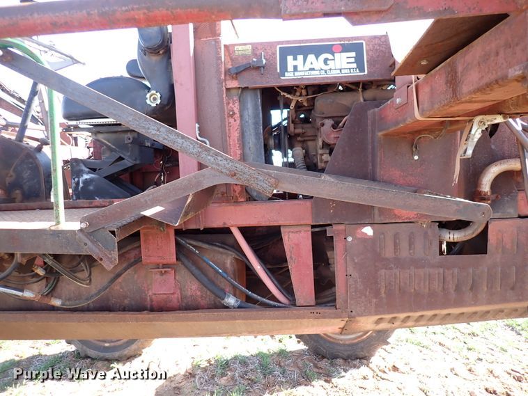 image for item DK4612 Hagie 473  Hi-Tractor Hi-Crop sprayer