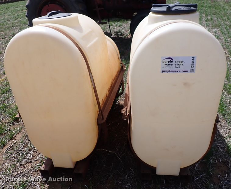 image for item DK4614 (2) poly tanks
