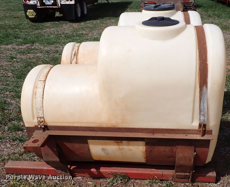 image for item DK4614 (2) poly tanks