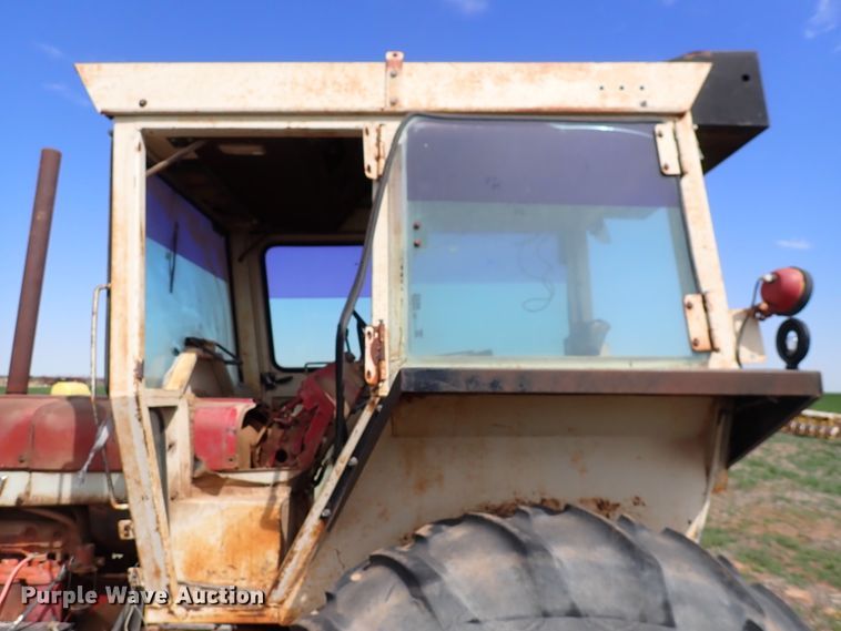 image for item DK4615 International 856  tractor