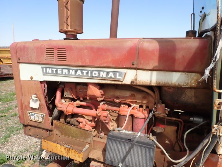 image for item DK4615 International 856  tractor