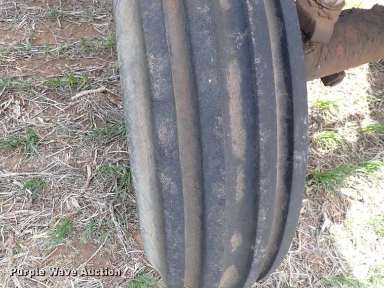 image for item DK4615 International 856  tractor